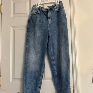 Blue Baggy Missguided Jeans! Never worn! size: petite 6!